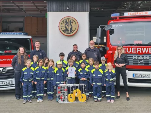 Neue Ausstattung für die Kinderfeuerwehr Ölper