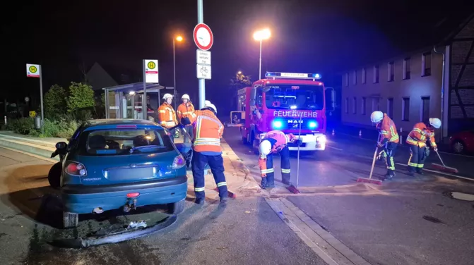 Hilfeleistung: Verkehrsunfall mit verletzter Person