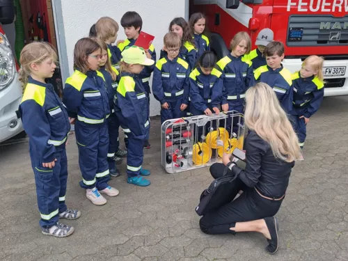 Neue Ausstattung für die Kinderfeuerwehr Ölper